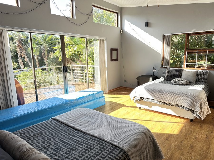 4 Bedroom Property for Sale in Sedgefield Central Western Cape